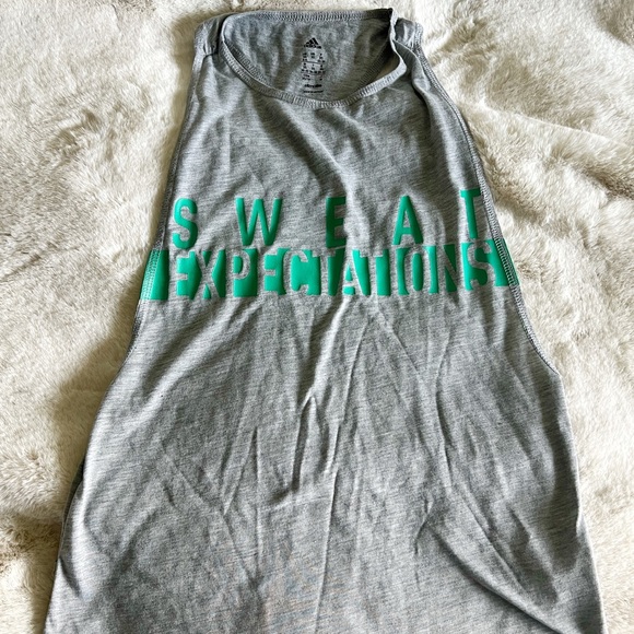 Adidas “sweat expectations” tank - Picture 2 of 4